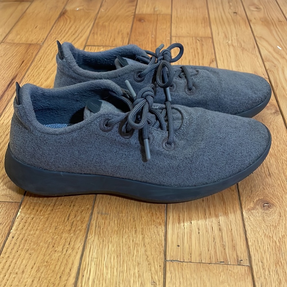 allbirds Men’s Charcoal Wool Lace-Up Sneakers